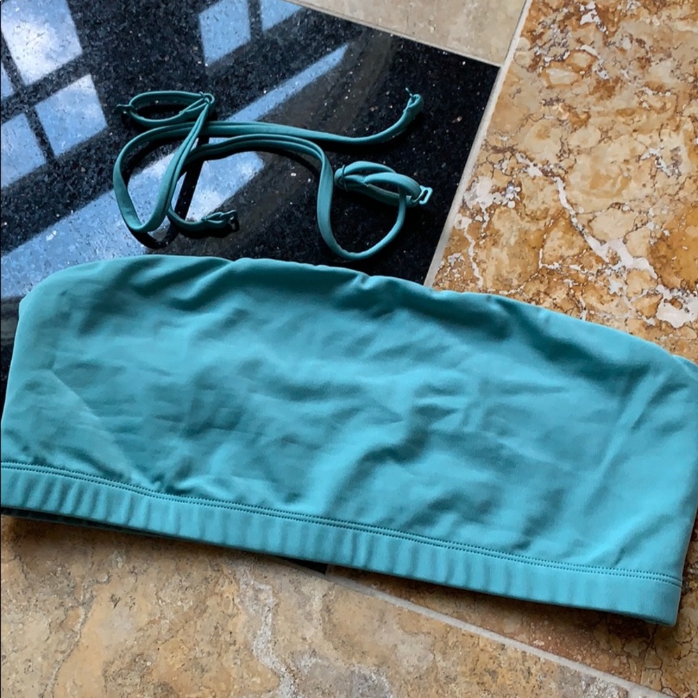 Zaful bandeau bathing suit top/adjustable straps - Picture 2 of 7